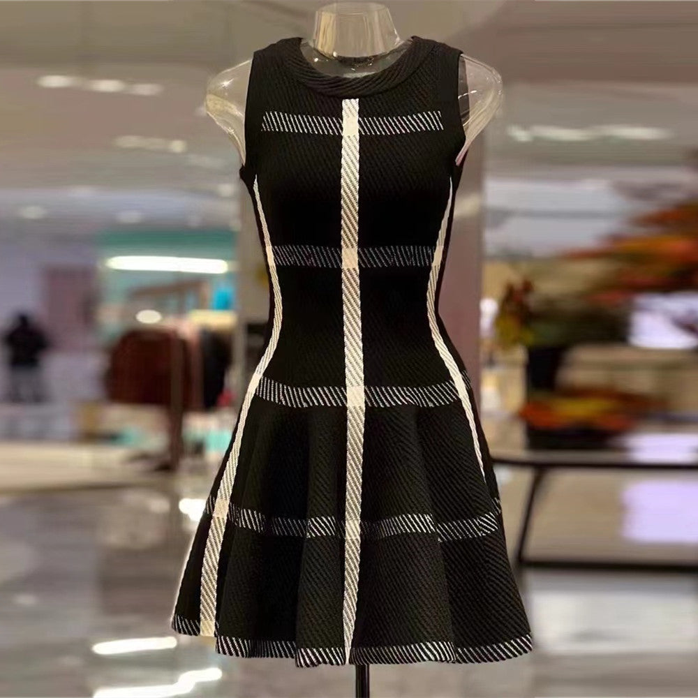 【Dress】ノースリーブワンピース W10851