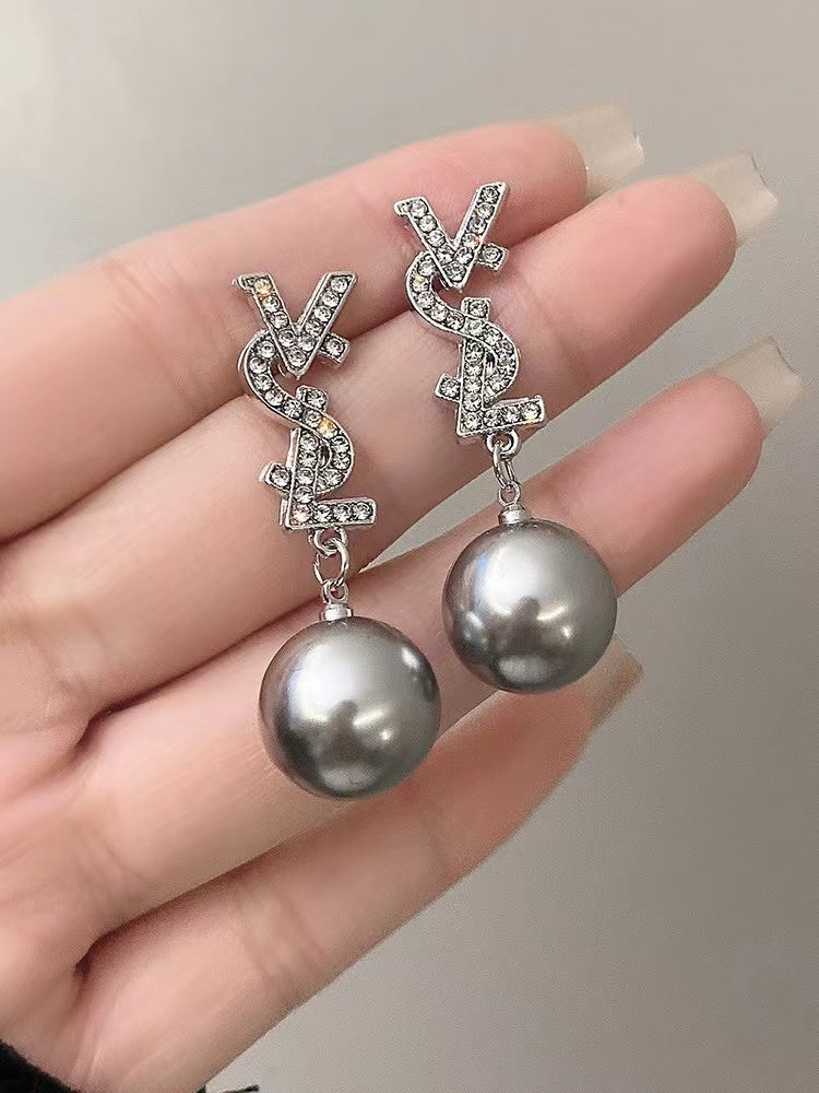 【雑貨】 ダイヤモンドピアス W12545