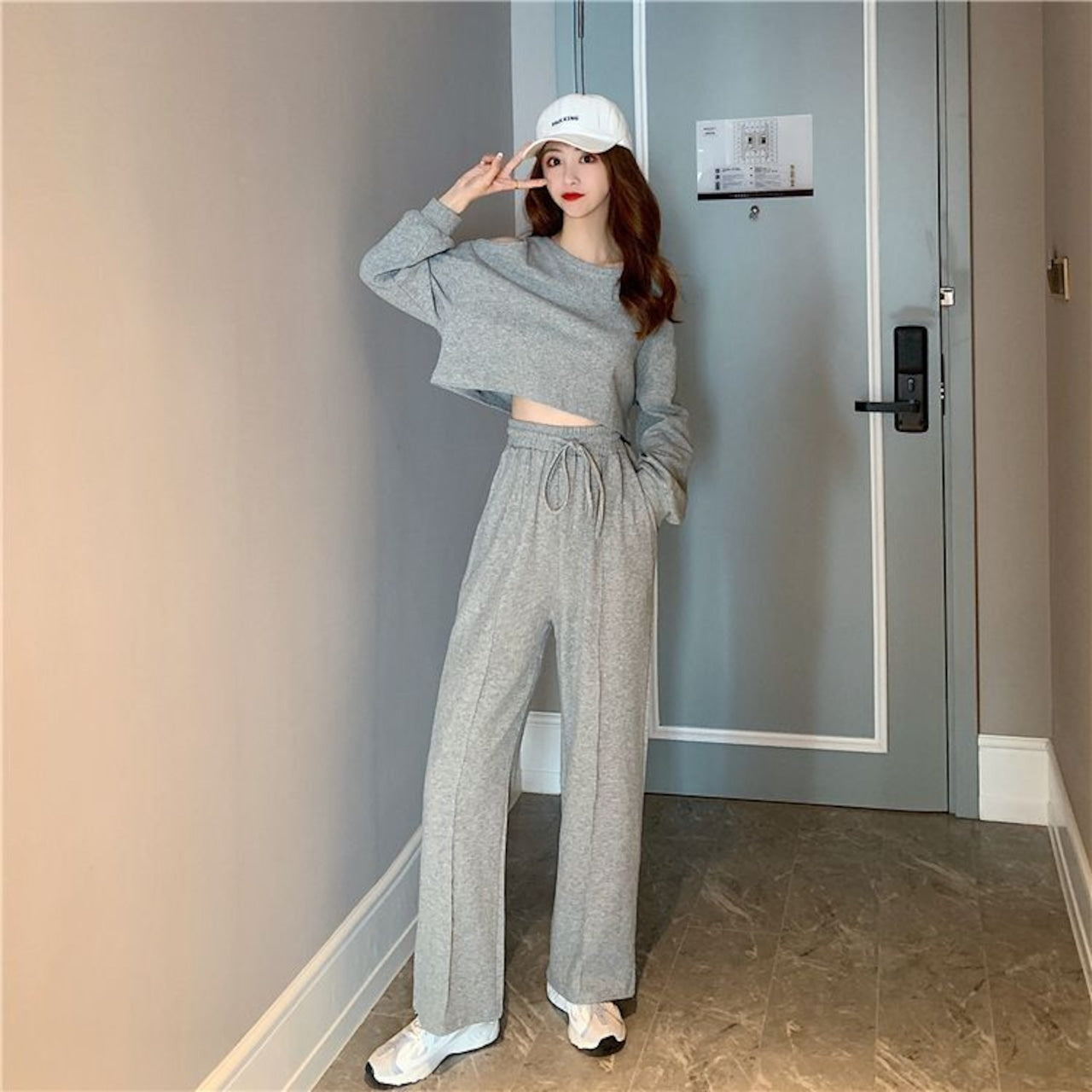 【Set】長袖Tシャツ+ワイドレッグパンツのセットアップ W13987