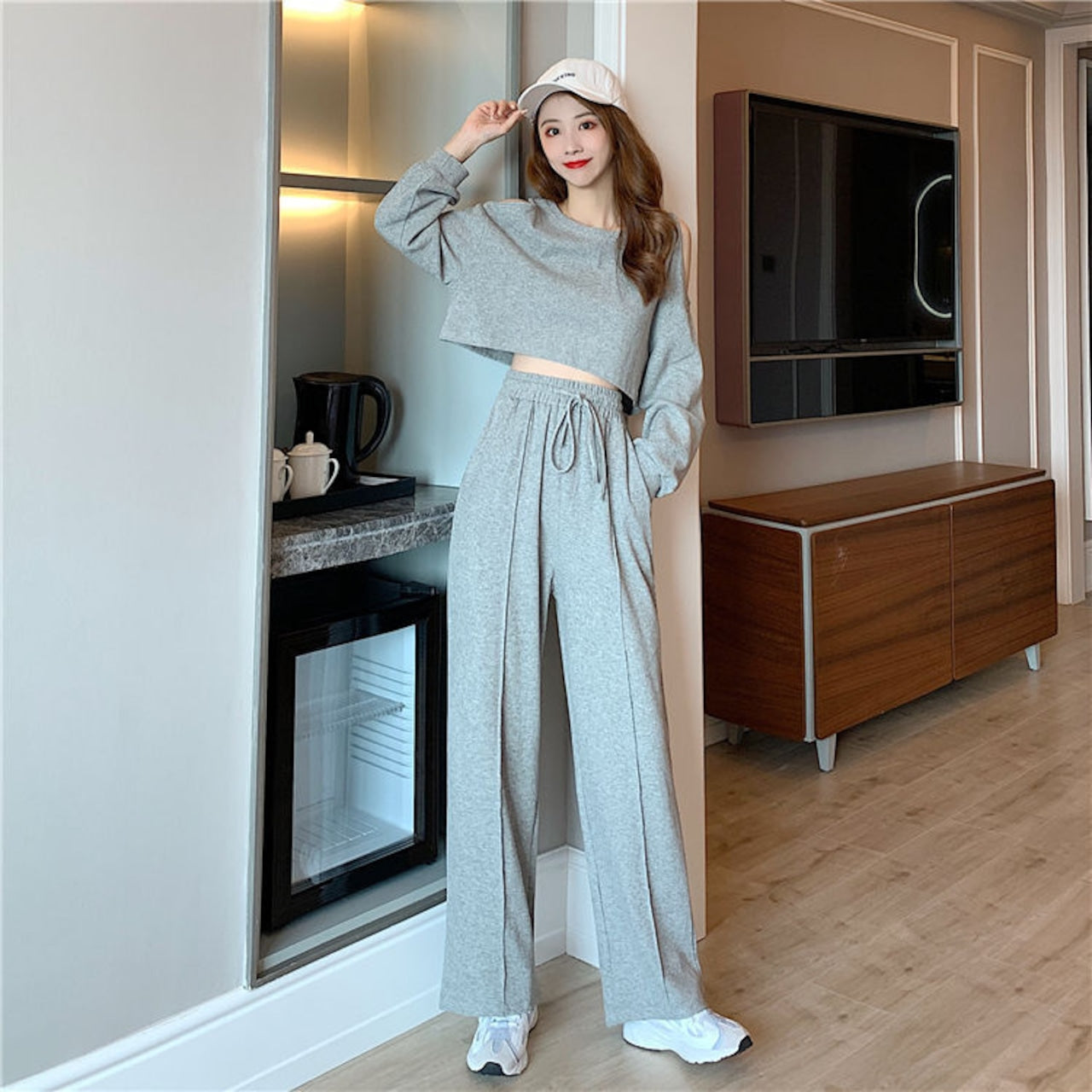 【Set】長袖Tシャツ+ワイドレッグパンツのセットアップ W13987