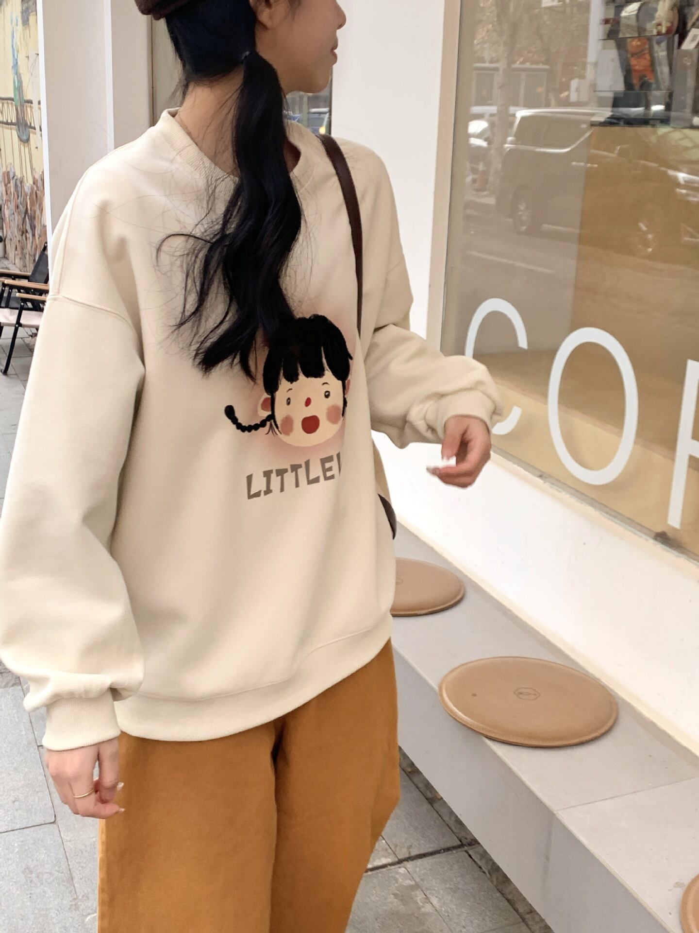 【tops】プリント付きスウェット Z6677