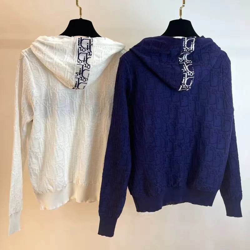 【Outer】2色展開ジップパーカー W13779