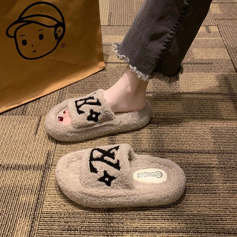 【Shoes】新入荷~疲れない厚底ラムウールスリッパ Z-6485