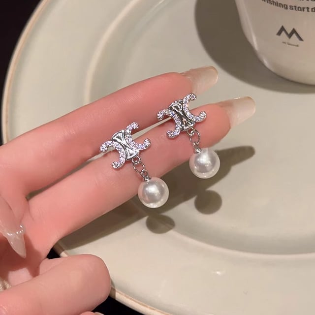 【雑貨】新入荷~ビーズ英字柄ピアスアクセサリー W10896