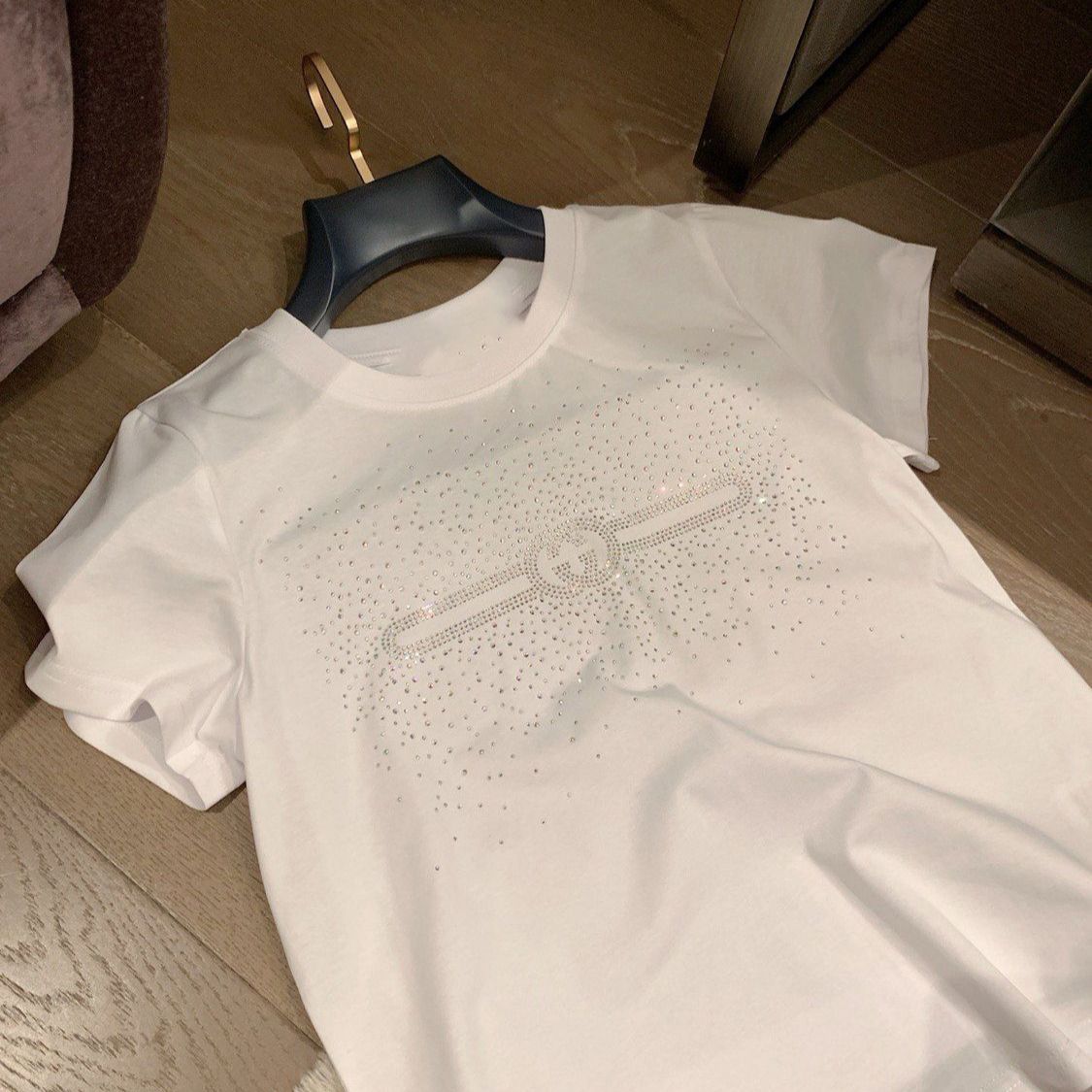 【Tops】キラキラ輝くパーティーTシャツ T01782