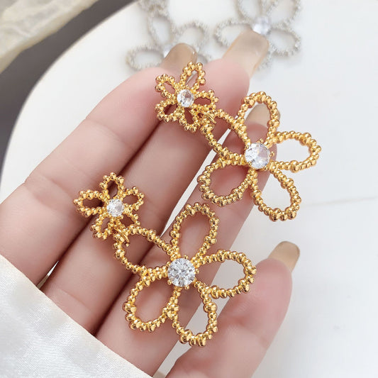 【雑貨】花柄ピアス T0750