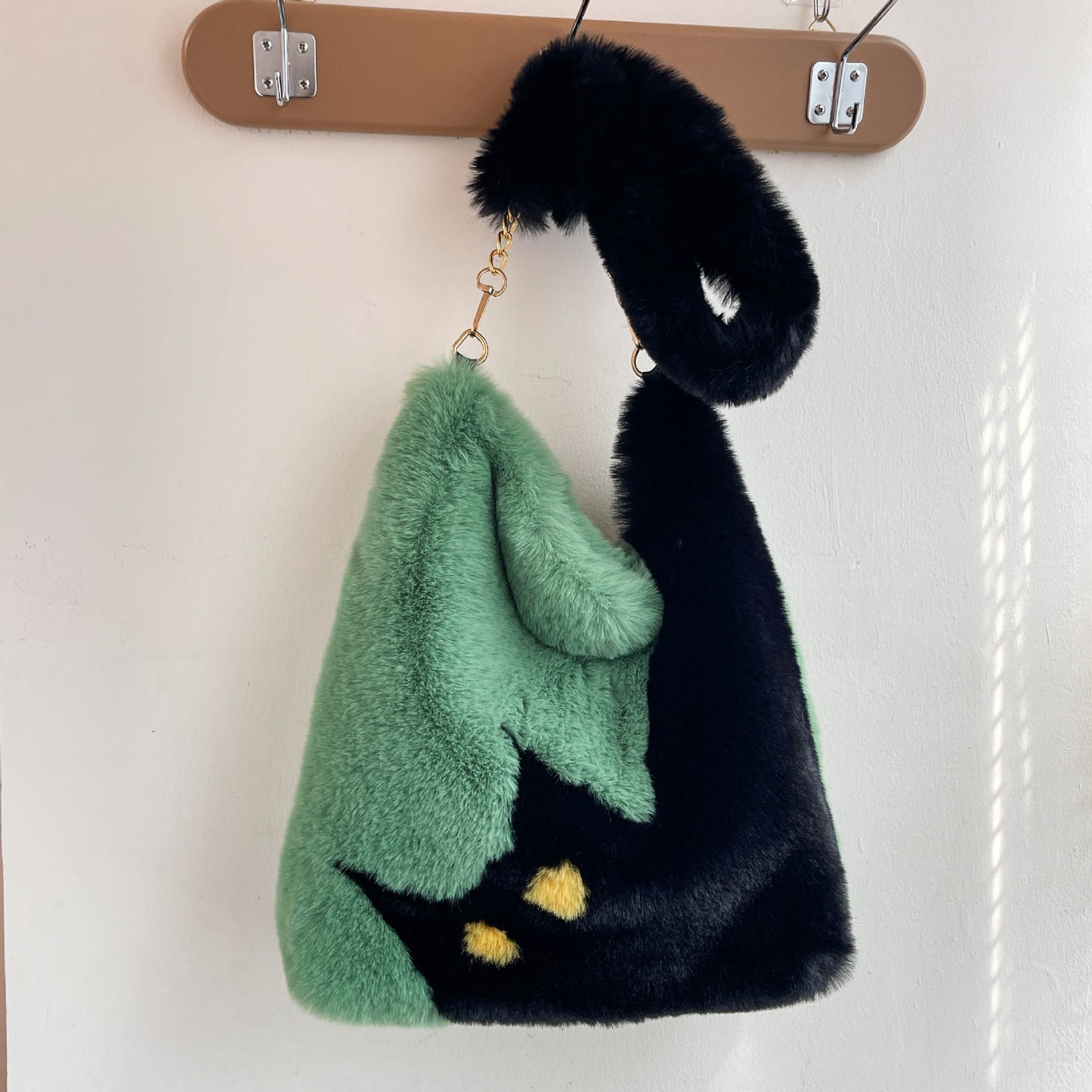 【雑貨】可愛いラムウールショルダーバッグ T01119