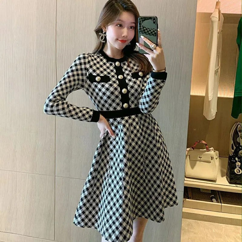【Dress】新入荷～韓国ファッション千鳥格子Aライン秋冬ニットワンピース2色選択可  Z-4381