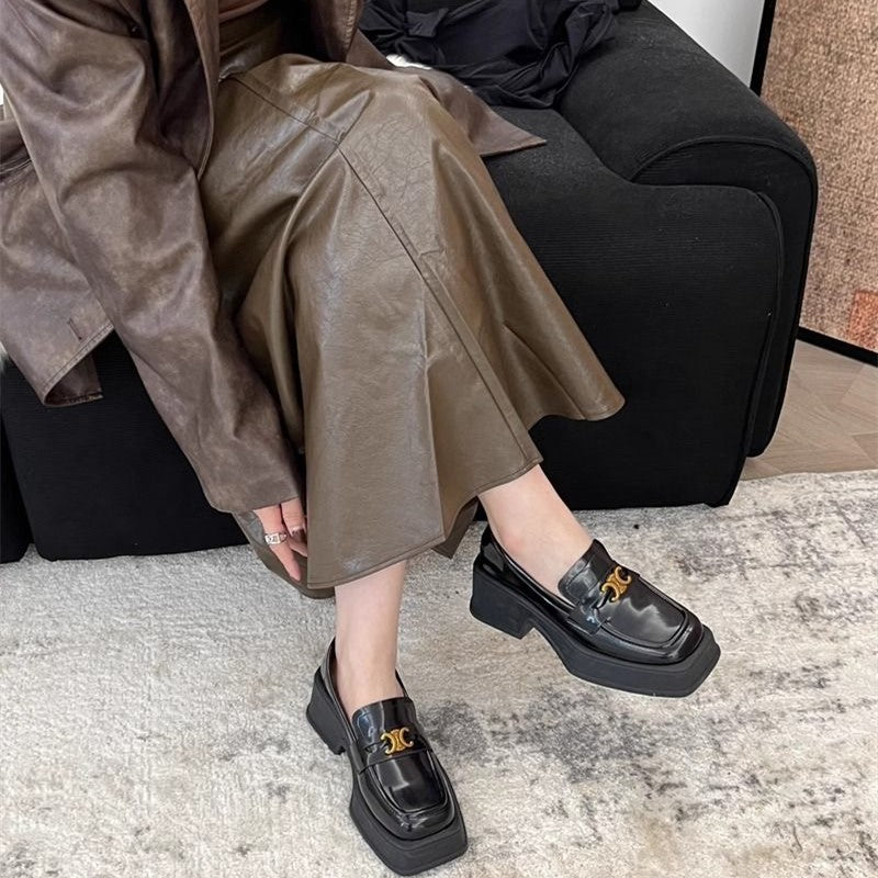 【Shoes】厚底ロファーシューズ　Z8136