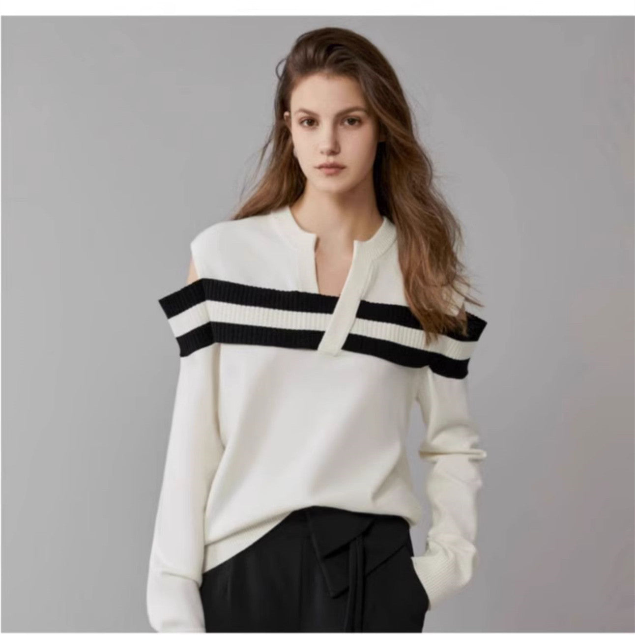 【Tops】シンプル肩見せニット    W13969