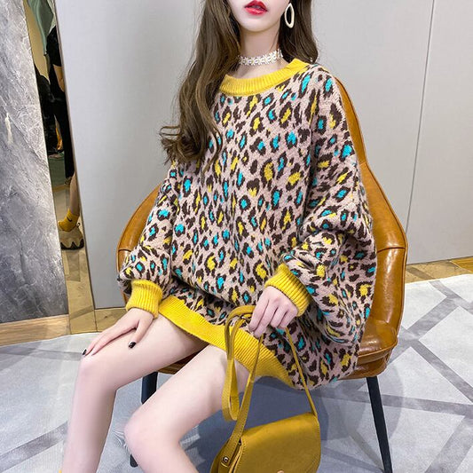 【tops】大活躍ラウンドネックヒョウ柄デザイン2色セーター