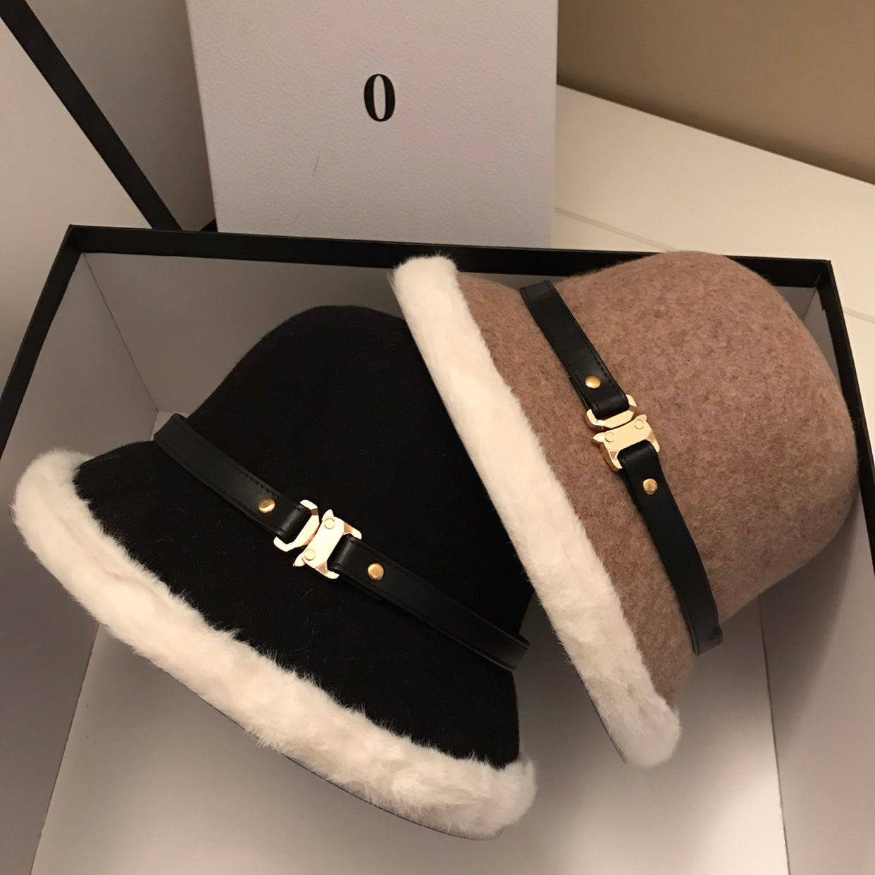 【雑貨】小顔効果ラムウール帽子 　Ｗ14561