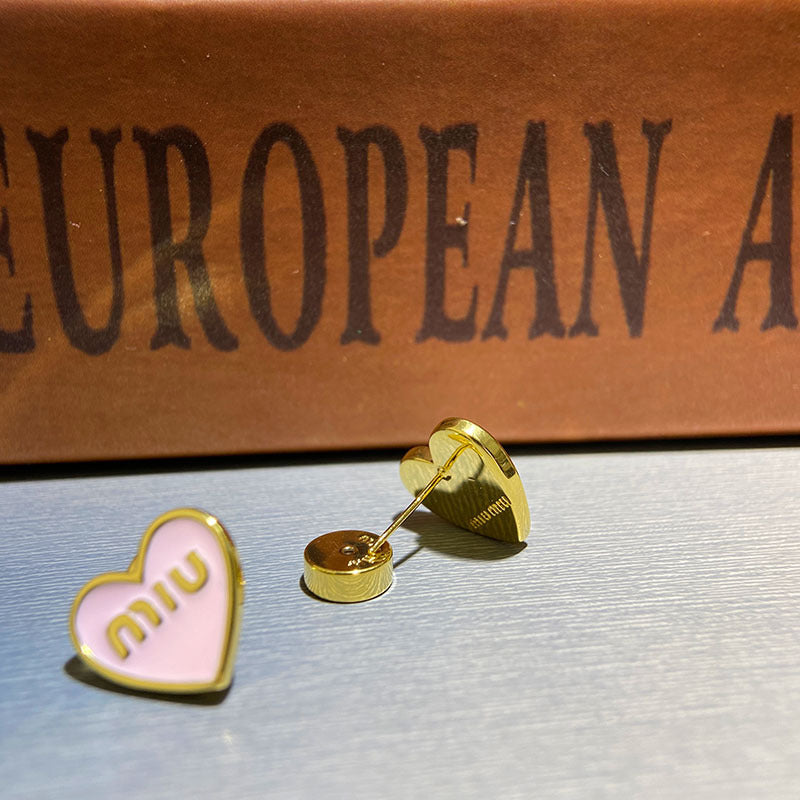 【雑貨】♡かわいいハート柄ピアス T01825