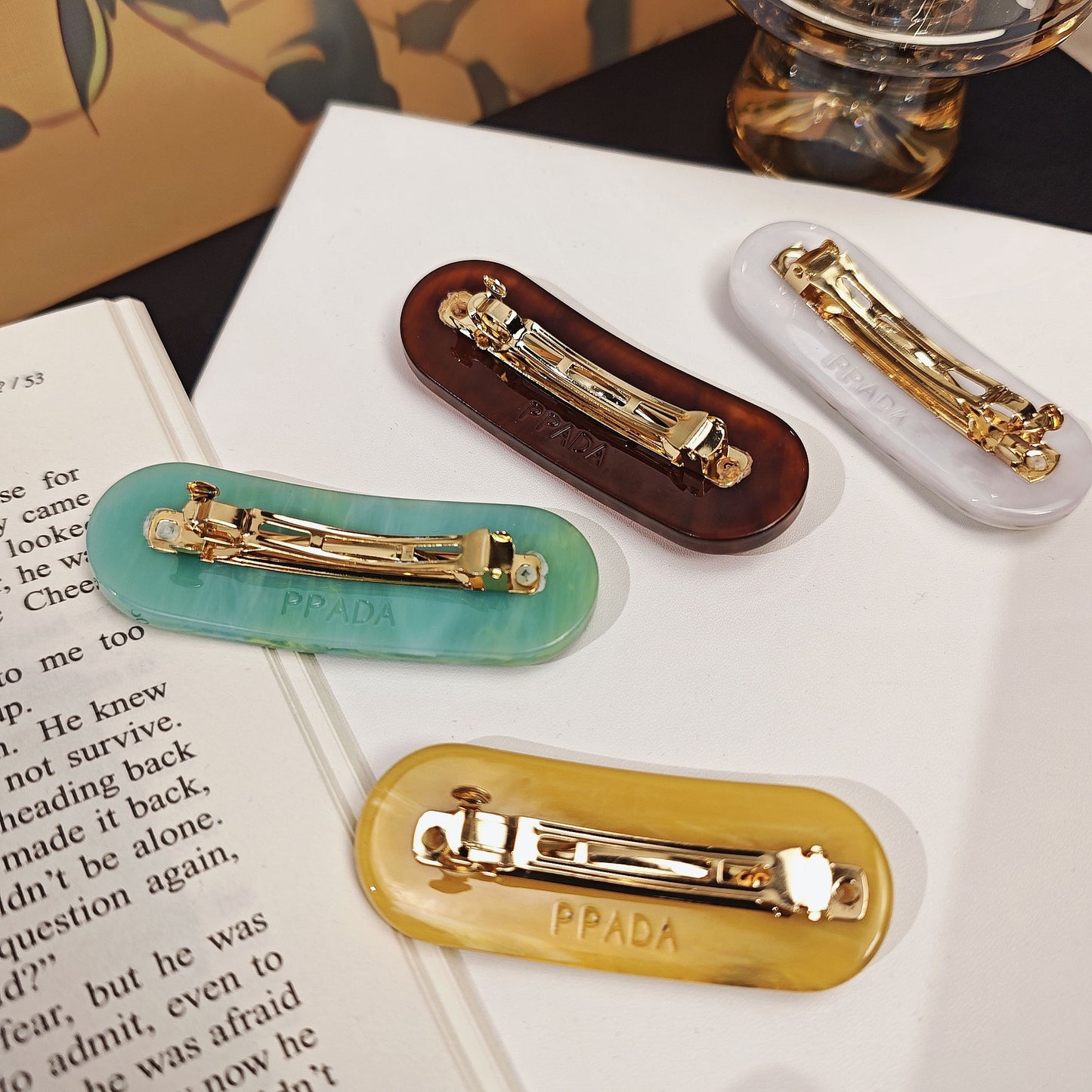 【雑貨】キラキラ多色ヘアクリップ T01863