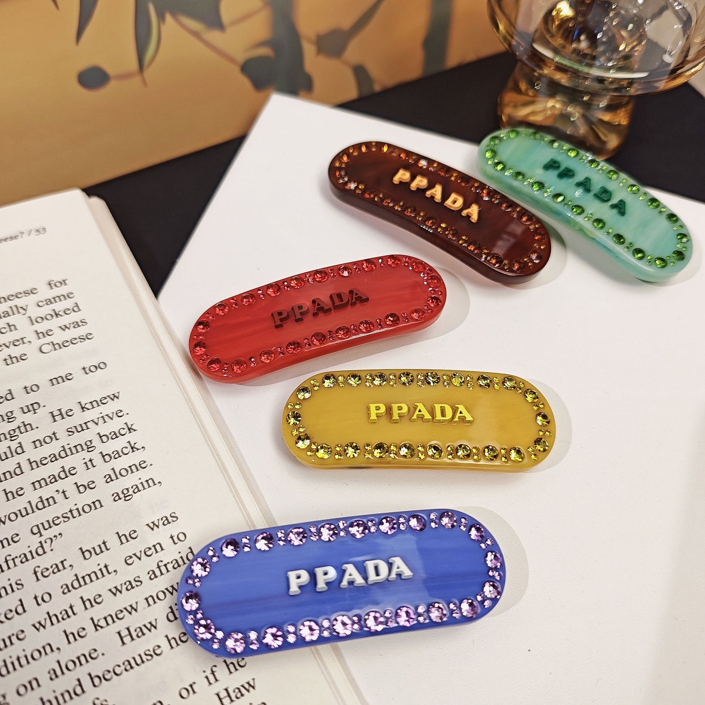 【雑貨】キラキラ多色ヘアクリップ T01863