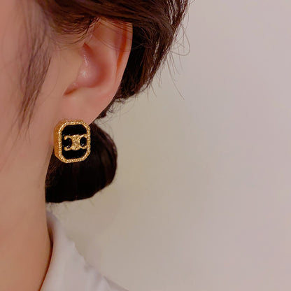 【雑貨】秋冬らしくピアス　Z7698