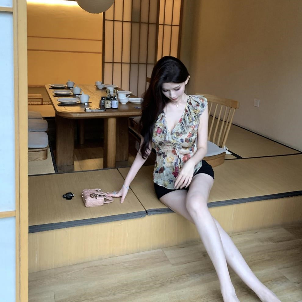 【Tops】フリル付きシフォン ウエストシェイプトップ T01759