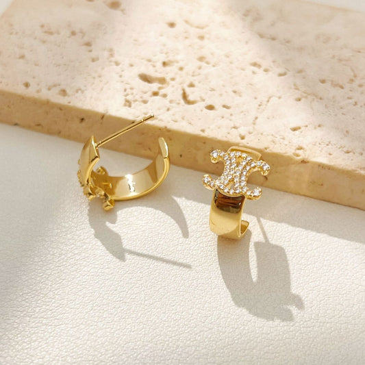 【雑貨】フルダイヤピアス T01722