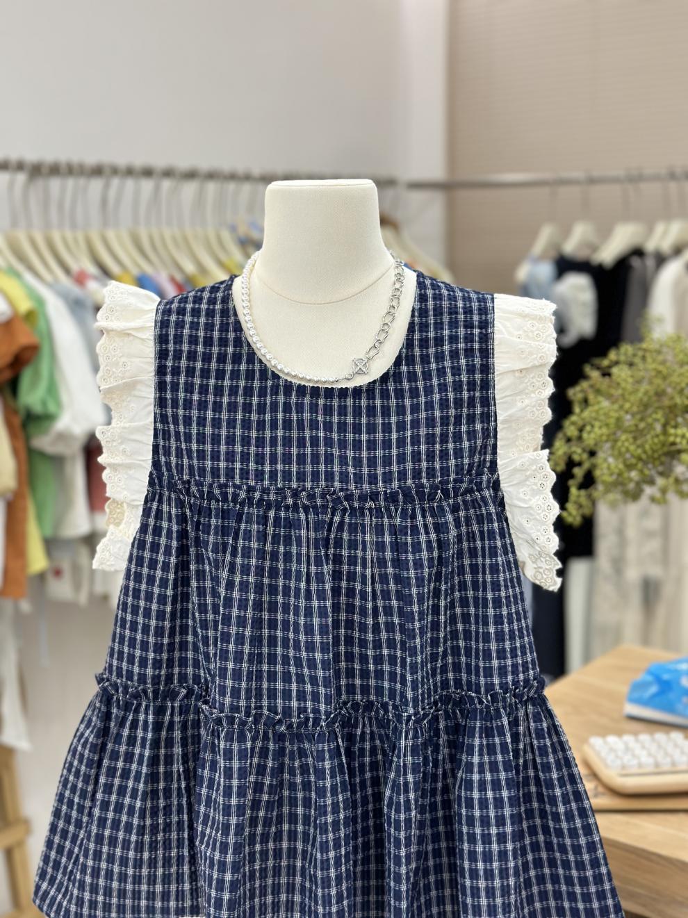 【Tops】チェック柄フリルブラウス T01834