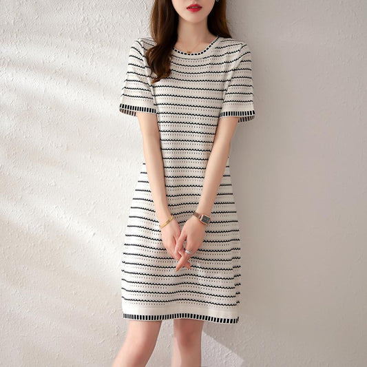 【Dress】人気アイテム～ボーダー柄半袖ニットワンピース　 W6901