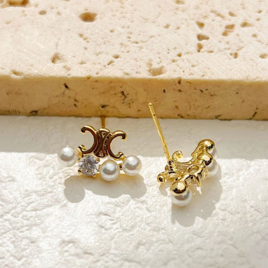 【雑貨】小さなパールのピアス T01710