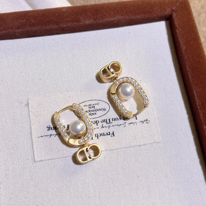 【雑貨】上質パールピアス T01800