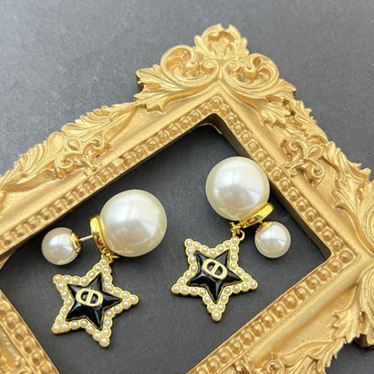 【雑貨】★パール縁どりスターピアス T01811