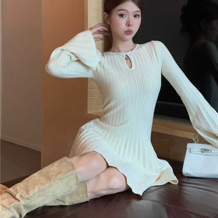 【Dress】ベルスリーブワンピース T01233