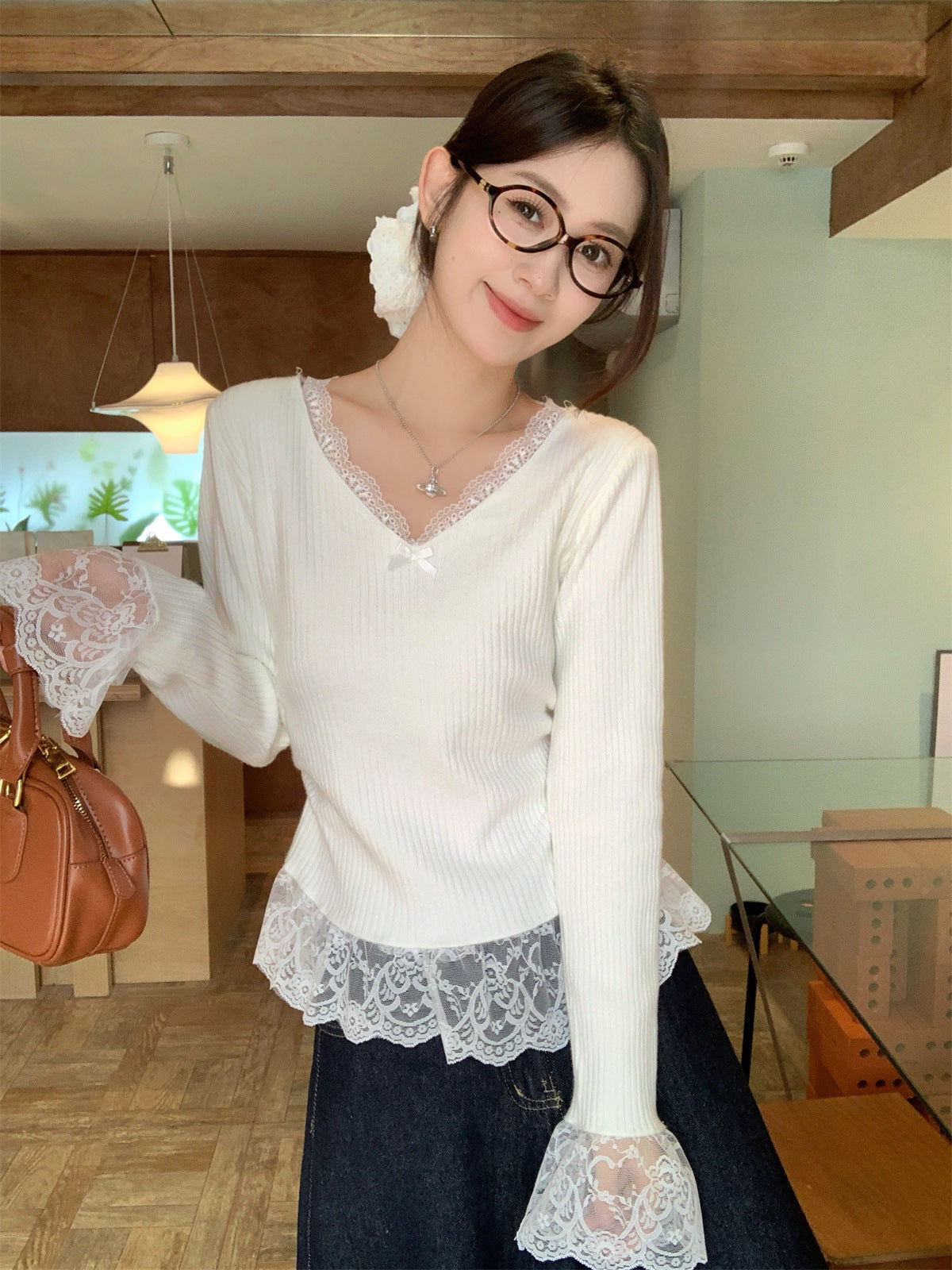 【Tops】レース切り替えベルスリーブトップ T01206