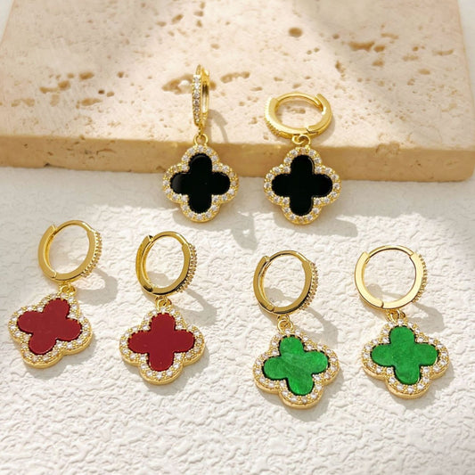 【雑貨】シンプルクローバー着回し自在ピアス T01740