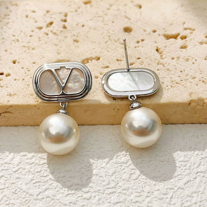 【雑貨】ミニマルシェルピアス T01731