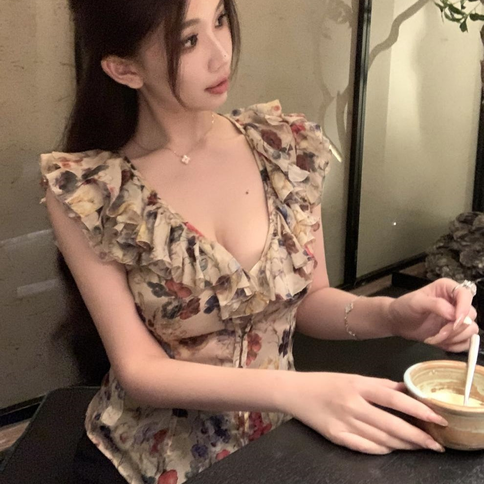 【Tops】フリル付きシフォン ウエストシェイプトップ T01759