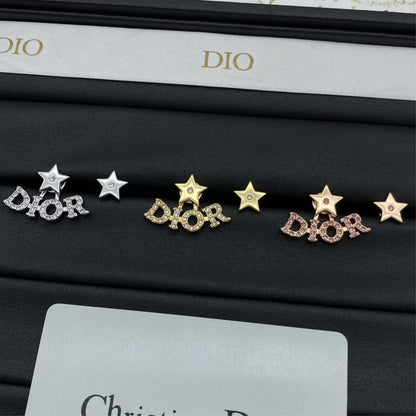 【雑貨】✨キラキラピアス T01190