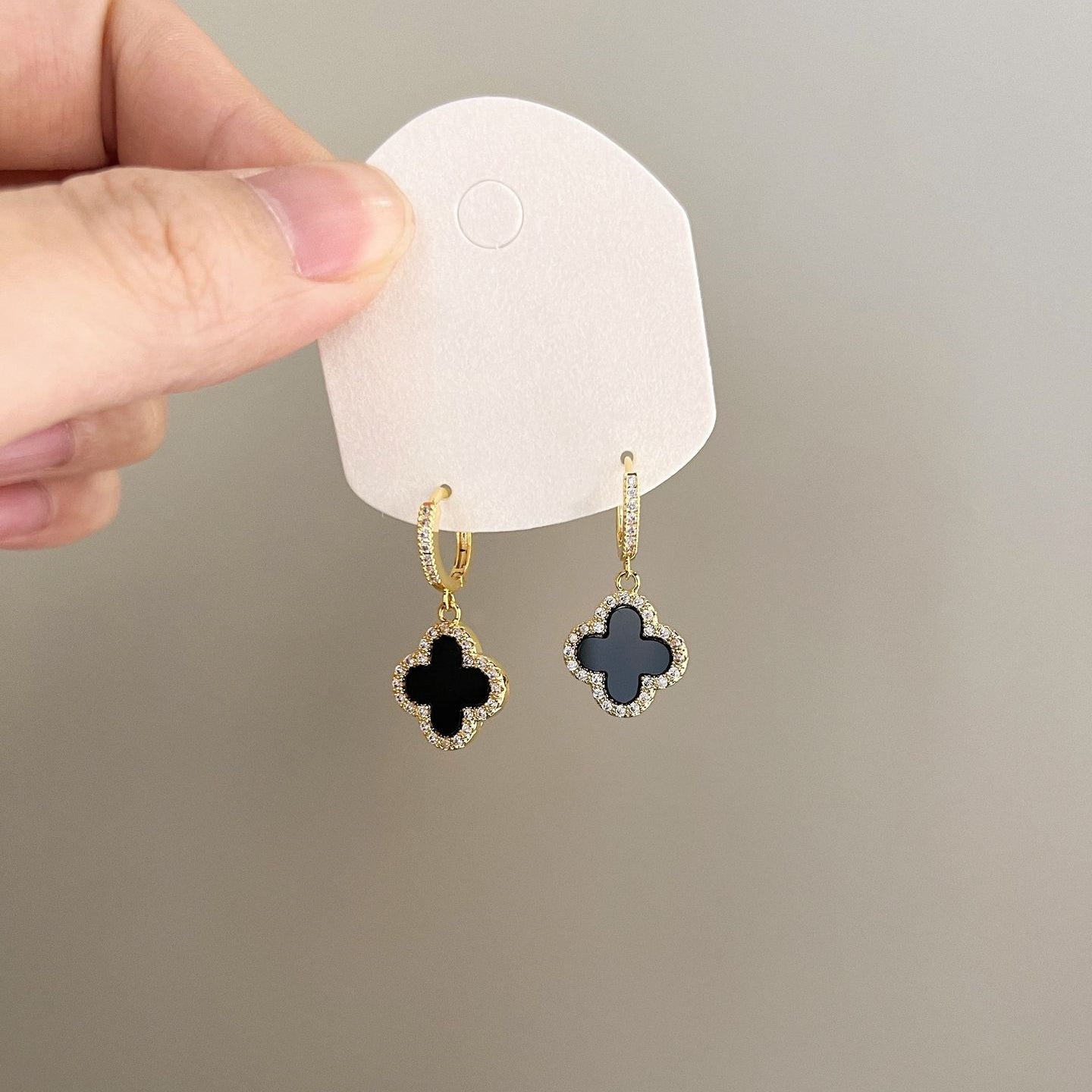 【雑貨】シンプルクローバー着回し自在ピアス T01740