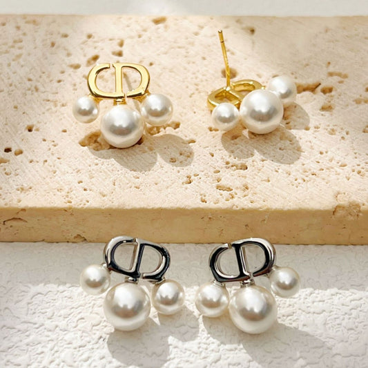 【雑貨】ラグジュアリーパールピアス T01716