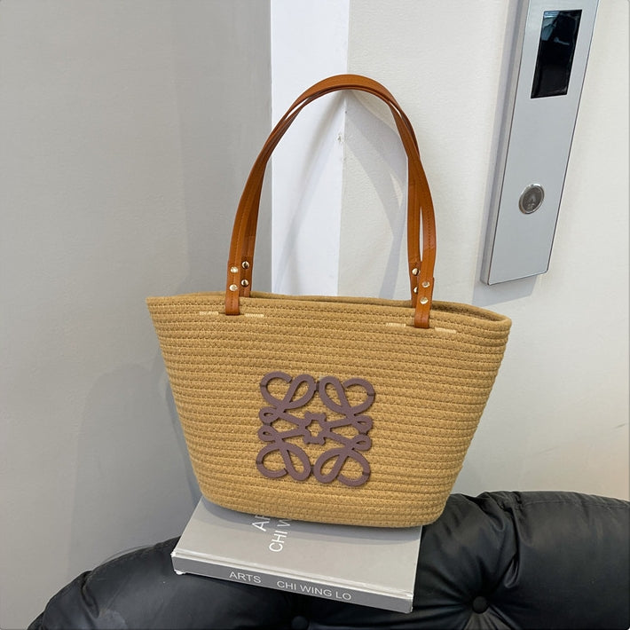 【雑貨】シンプルで大ぶりなトートバッグ T01833