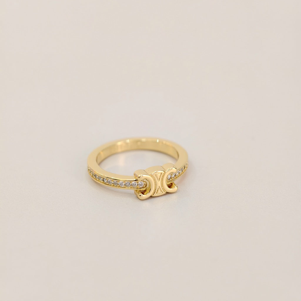 【雑貨】高級感ダイヤモンド指輪  T01243