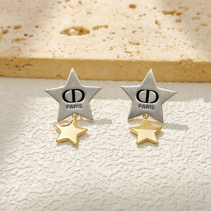 【雑貨】モードな星形ピアス T01719