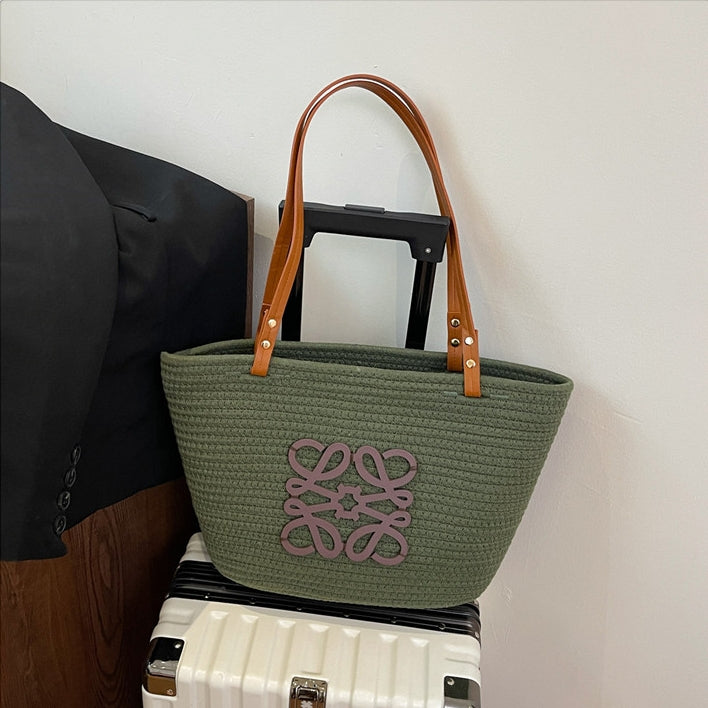【雑貨】シンプルで大ぶりなトートバッグ T01833