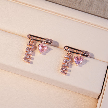 【雑貨】アルファベット×ハートのキュートピアス T01803