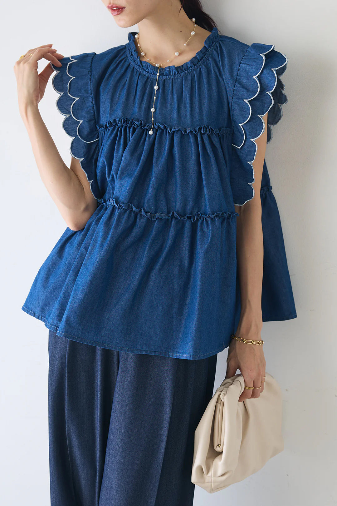 【Tops】ウォッシュドデニムシャツ T01690